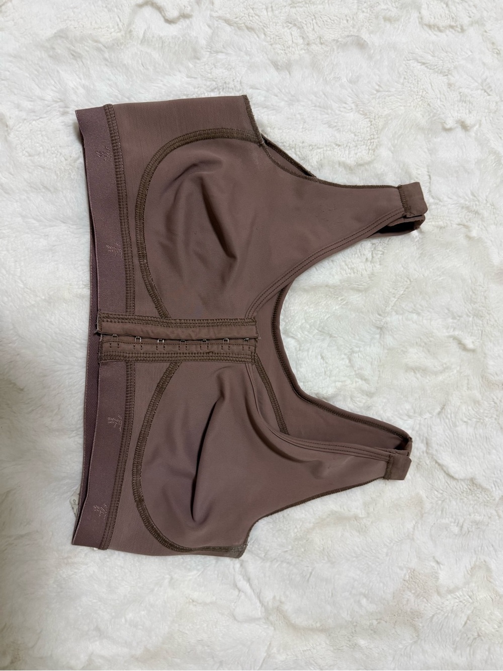 Front-Closure Full-Coverage Sports Bra in Brown